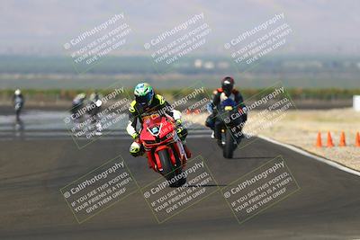 media/Sep-21-2025-TrackDaz (Sun) [[277c75b276]]/B Group/1020am (Turn 1)/
